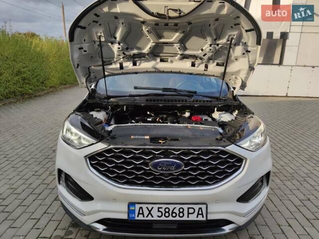 Білий Форд Едж, об'ємом двигуна 2 л та пробігом 91 тис. км за 22000 $, фото 4 на Automoto.ua
