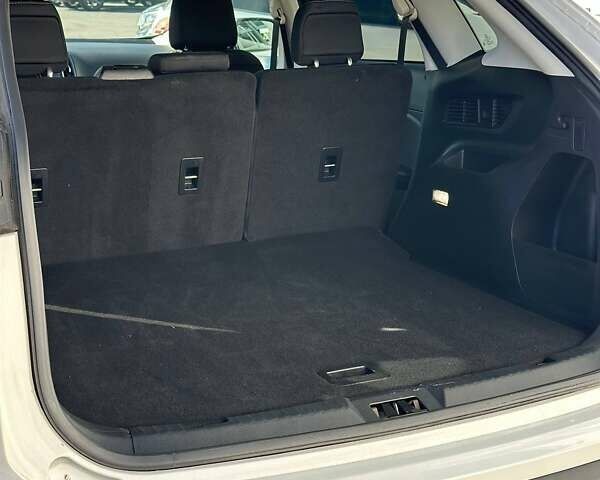 Білий Форд Едж, об'ємом двигуна 2 л та пробігом 103 тис. км за 15900 $, фото 42 на Automoto.ua