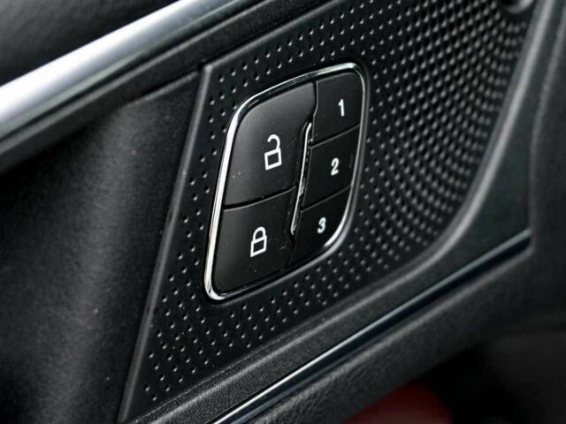 Белый Форд Эдж, объемом двигателя 0 л и пробегом 83 тыс. км за 13800 $, фото 17 на Automoto.ua