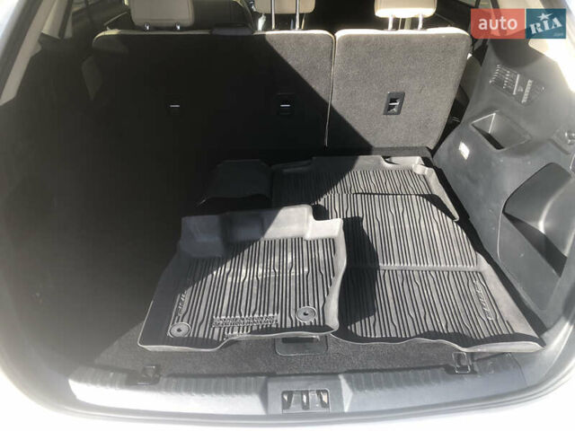 Белый Форд Эдж, объемом двигателя 2 л и пробегом 111 тыс. км за 19500 $, фото 34 на Automoto.ua