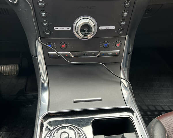 Белый Форд Эдж, объемом двигателя 2 л и пробегом 59 тыс. км за 21400 $, фото 13 на Automoto.ua