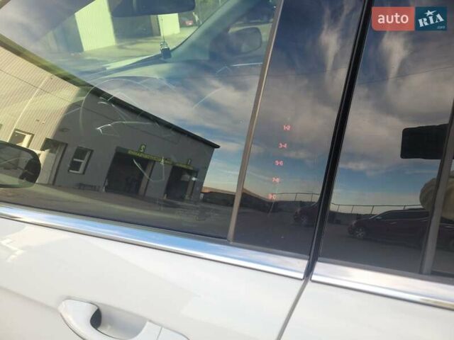 Белый Форд Эдж, объемом двигателя 2 л и пробегом 155 тыс. км за 21700 $, фото 20 на Automoto.ua