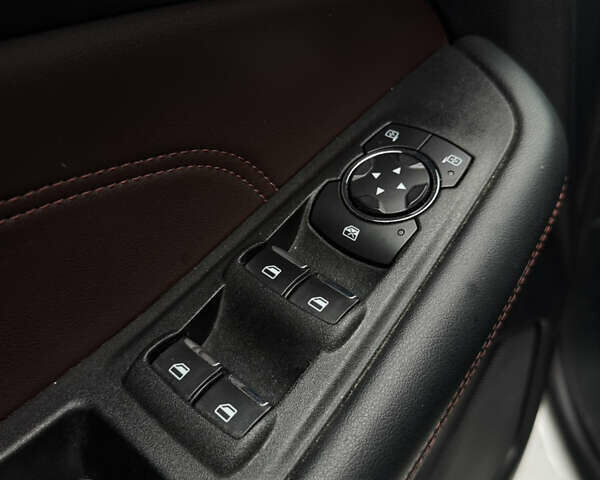 Белый Форд Эдж, объемом двигателя 2 л и пробегом 78 тыс. км за 22999 $, фото 31 на Automoto.ua