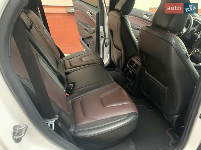 Білий Форд Едж, об'ємом двигуна 2 л та пробігом 73 тис. км за 18999 $, фото 12 на Automoto.ua