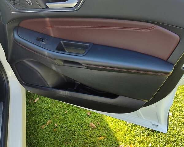 Белый Форд Эдж, объемом двигателя 2 л и пробегом 74 тыс. км за 19950 $, фото 14 на Automoto.ua