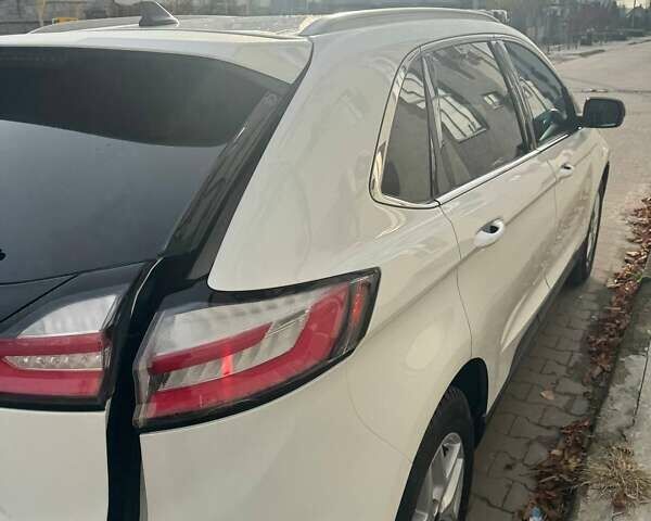 Белый Форд Эдж, объемом двигателя 2 л и пробегом 52 тыс. км за 19800 $, фото 7 на Automoto.ua