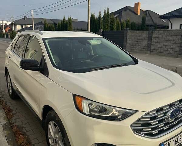 Белый Форд Эдж, объемом двигателя 2 л и пробегом 52 тыс. км за 19800 $, фото 1 на Automoto.ua