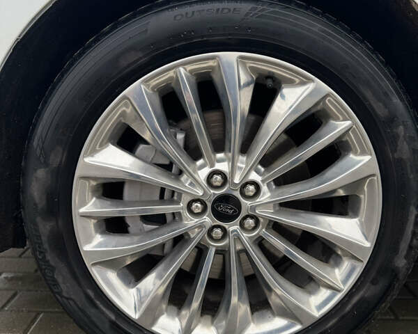 Белый Форд Эдж, объемом двигателя 2 л и пробегом 78 тыс. км за 22999 $, фото 7 на Automoto.ua