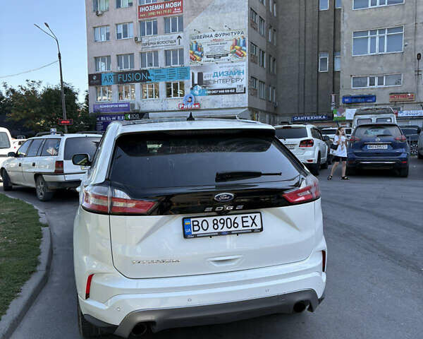 Білий Форд Едж, об'ємом двигуна 2 л та пробігом 77 тис. км за 23000 $, фото 3 на Automoto.ua