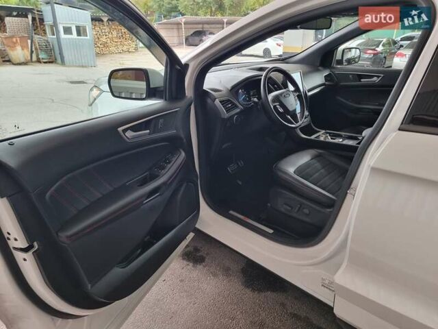 Белый Форд Эдж, объемом двигателя 2 л и пробегом 89 тыс. км за 23500 $, фото 2 на Automoto.ua