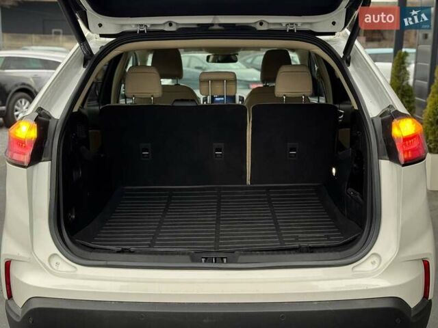 Білий Форд Едж, об'ємом двигуна 2 л та пробігом 117 тис. км за 19799 $, фото 9 на Automoto.ua