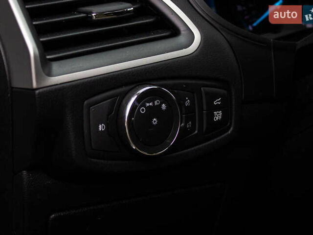 Білий Форд Едж, об'ємом двигуна 2 л та пробігом 39 тис. км за 24200 $, фото 30 на Automoto.ua