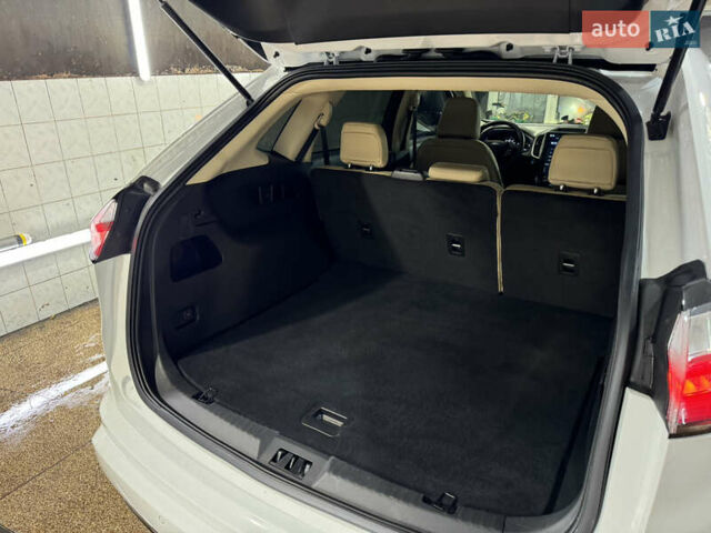 Белый Форд Эдж, объемом двигателя 2 л и пробегом 46 тыс. км за 22800 $, фото 20 на Automoto.ua