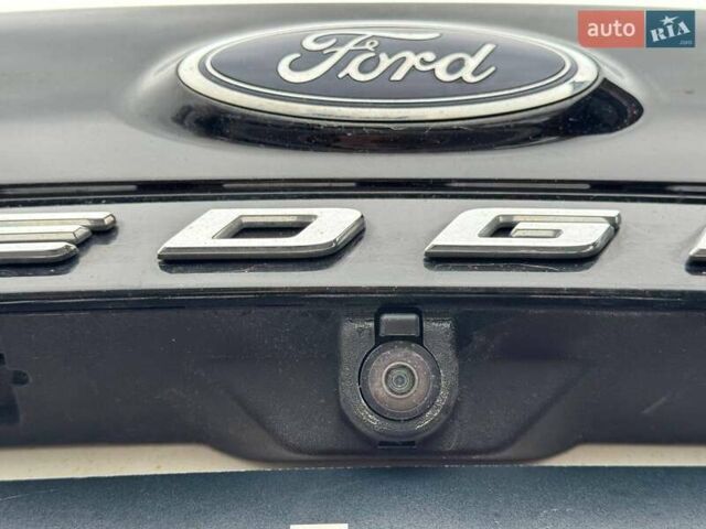 Білий Форд Едж, об'ємом двигуна 2 л та пробігом 117 тис. км за 19799 $, фото 8 на Automoto.ua