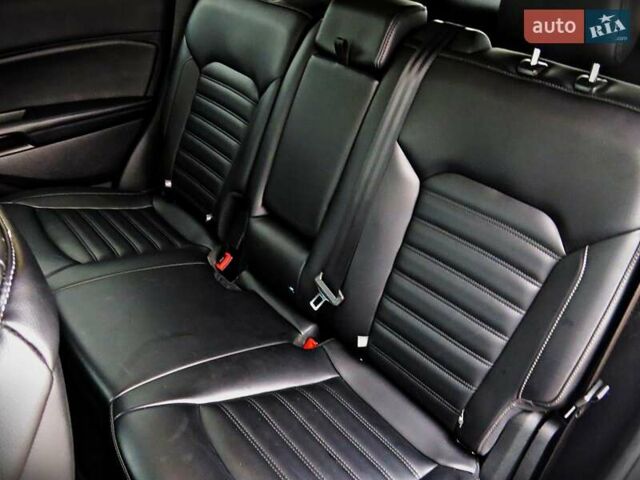 Білий Форд Едж, об'ємом двигуна 2 л та пробігом 125 тис. км за 21000 $, фото 16 на Automoto.ua