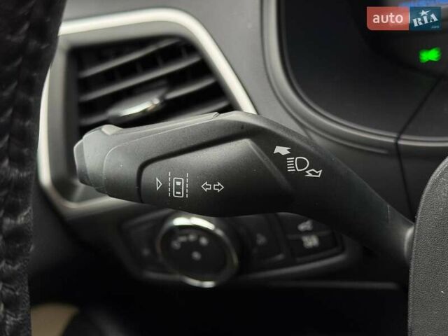 Білий Форд Едж, об'ємом двигуна 2 л та пробігом 117 тис. км за 19799 $, фото 26 на Automoto.ua