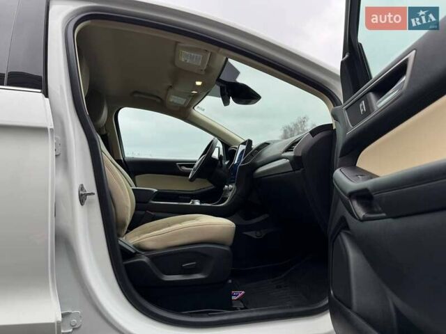 Білий Форд Едж, об'ємом двигуна 2 л та пробігом 117 тис. км за 19799 $, фото 56 на Automoto.ua
