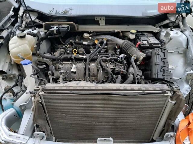 Белый Форд Эдж, объемом двигателя 2 л и пробегом 90 тыс. км за 15950 $, фото 11 на Automoto.ua