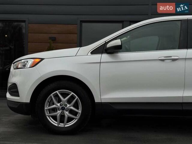 Білий Форд Едж, об'ємом двигуна 2 л та пробігом 117 тис. км за 19799 $, фото 4 на Automoto.ua