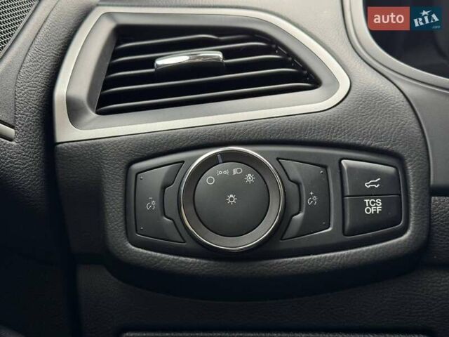 Білий Форд Едж, об'ємом двигуна 2 л та пробігом 117 тис. км за 19799 $, фото 25 на Automoto.ua