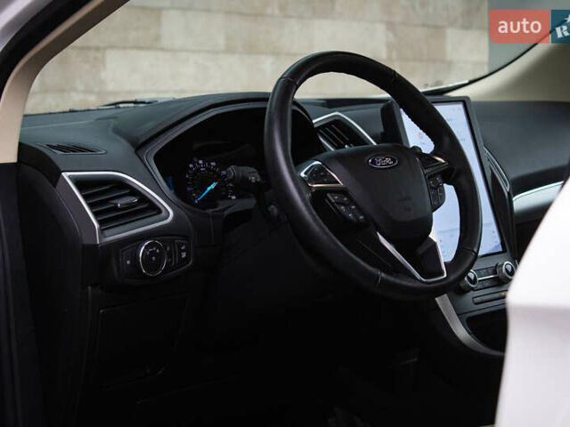 Білий Форд Едж, об'ємом двигуна 2 л та пробігом 39 тис. км за 24200 $, фото 9 на Automoto.ua