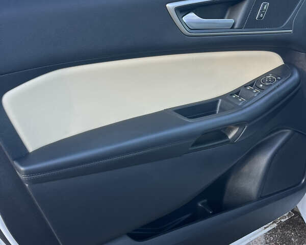 Белый Форд Эдж, объемом двигателя 2 л и пробегом 60 тыс. км за 17500 $, фото 7 на Automoto.ua