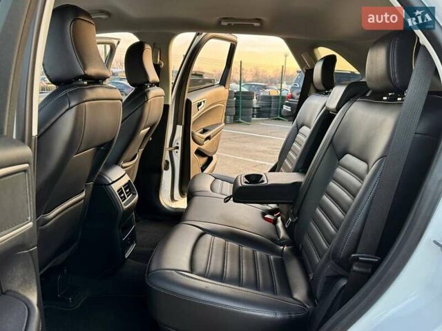 Білий Форд Едж, об'ємом двигуна 2 л та пробігом 35 тис. км за 21700 $, фото 17 на Automoto.ua