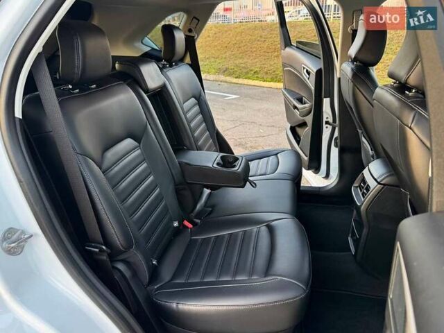 Білий Форд Едж, об'ємом двигуна 2 л та пробігом 35 тис. км за 21700 $, фото 22 на Automoto.ua