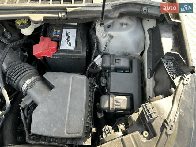 Бежевий Форд Едж, об'ємом двигуна 2 л та пробігом 125 тис. км за 14000 $, фото 15 на Automoto.ua