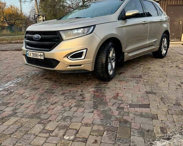 Бежевый Форд Эдж, объемом двигателя 2 л и пробегом 146 тыс. км за 19200 $, фото 1 на Automoto.ua