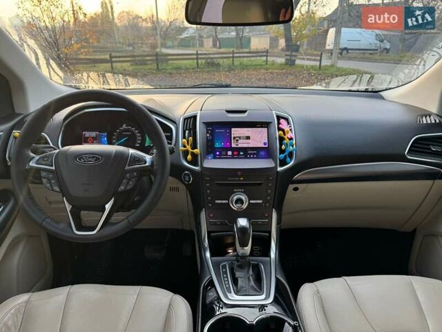 Бежевый Форд Эдж, объемом двигателя 2 л и пробегом 146 тыс. км за 19200 $, фото 5 на Automoto.ua