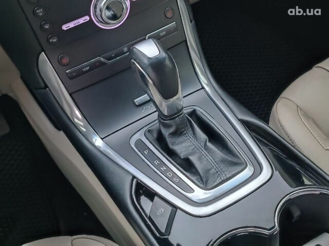 Бежевый Форд Эдж, объемом двигателя 2 л и пробегом 146 тыс. км за 19690 $, фото 15 на Automoto.ua