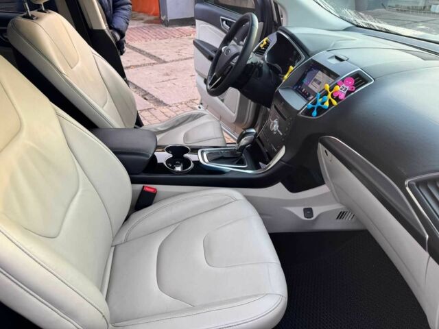 Бежевий Форд Едж, об'ємом двигуна 2 л та пробігом 146 тис. км за 19200 $, фото 6 на Automoto.ua