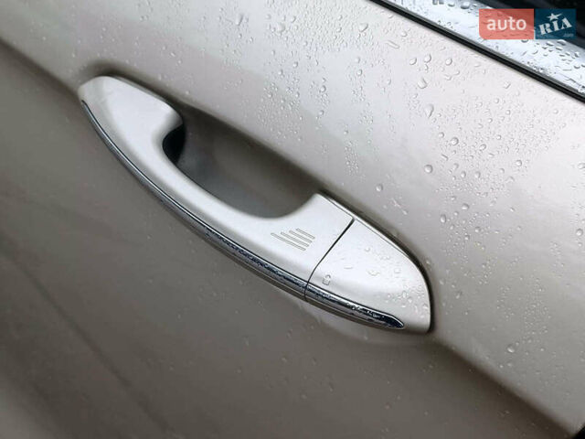 Бежевый Форд Эдж, объемом двигателя 2 л и пробегом 146 тыс. км за 19690 $, фото 16 на Automoto.ua