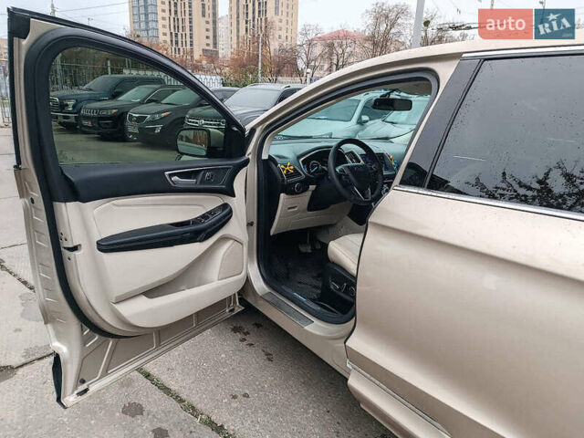 Бежевый Форд Эдж, объемом двигателя 2 л и пробегом 146 тыс. км за 19690 $, фото 17 на Automoto.ua