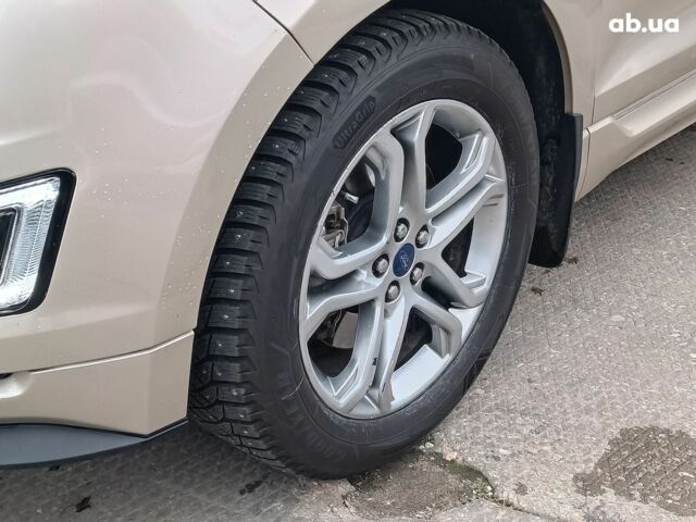 Бежевый Форд Эдж, объемом двигателя 2 л и пробегом 146 тыс. км за 19690 $, фото 3 на Automoto.ua