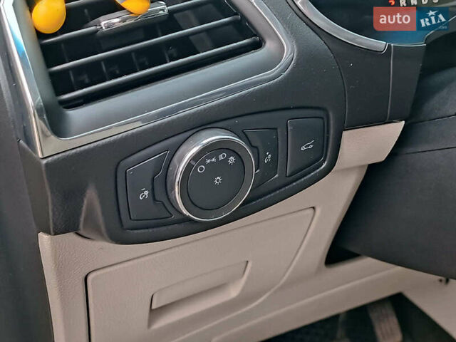 Бежевый Форд Эдж, объемом двигателя 2 л и пробегом 146 тыс. км за 19690 $, фото 23 на Automoto.ua