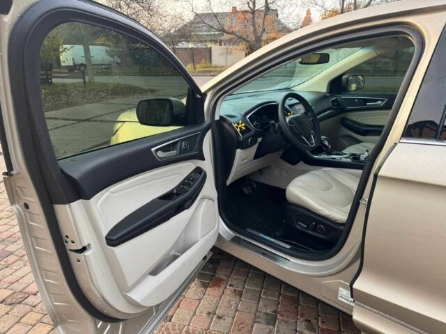 Бежевий Форд Едж, об'ємом двигуна 2 л та пробігом 146 тис. км за 19200 $, фото 7 на Automoto.ua