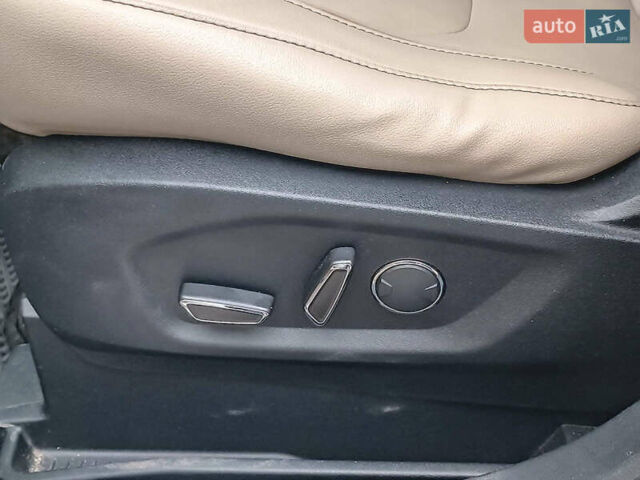 Бежевый Форд Эдж, объемом двигателя 2 л и пробегом 146 тыс. км за 19690 $, фото 22 на Automoto.ua