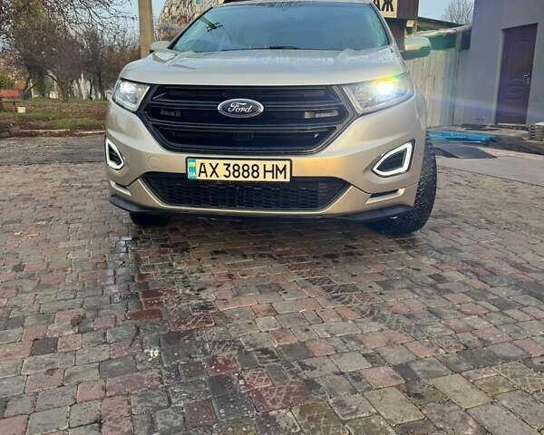 Бежевый Форд Эдж, объемом двигателя 2 л и пробегом 146 тыс. км за 19200 $, фото 2 на Automoto.ua