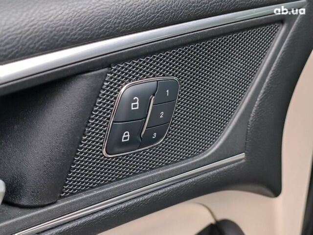 Бежевый Форд Эдж, объемом двигателя 2 л и пробегом 146 тыс. км за 19690 $, фото 21 на Automoto.ua