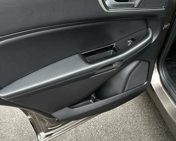 Бежевый Форд Эдж, объемом двигателя 2 л и пробегом 89 тыс. км за 18300 $, фото 24 на Automoto.ua