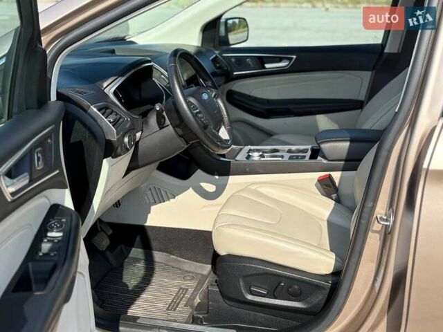 Бежевый Форд Эдж, объемом двигателя 2 л и пробегом 50 тыс. км за 18700 $, фото 23 на Automoto.ua