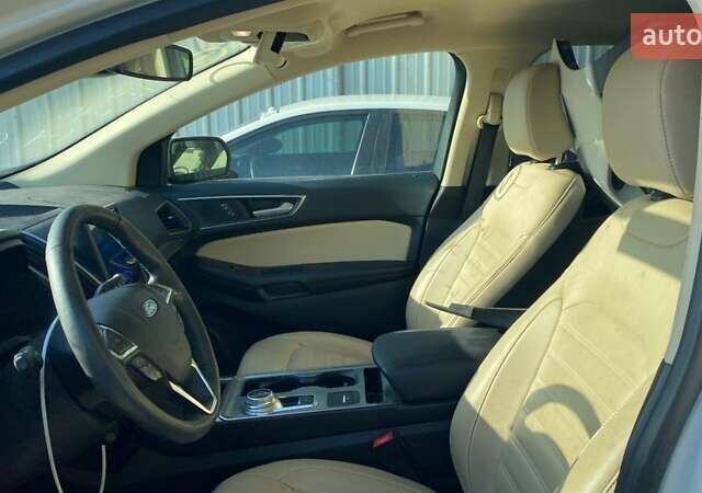 Бежевый Форд Эдж, объемом двигателя 2 л и пробегом 67 тыс. км за 18999 $, фото 4 на Automoto.ua