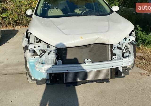 Бежевый Форд Эдж, объемом двигателя 2 л и пробегом 67 тыс. км за 18999 $, фото 7 на Automoto.ua