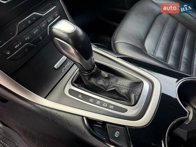 Черный Форд Эдж, объемом двигателя 2 л и пробегом 227 тыс. км за 15800 $, фото 9 на Automoto.ua