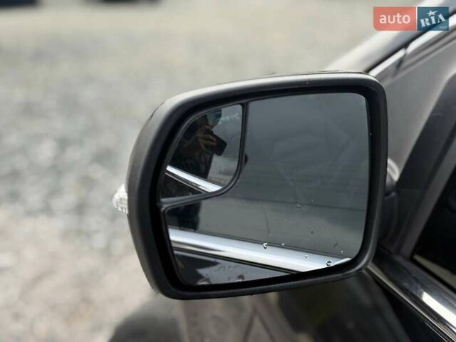 Черный Форд Эдж, объемом двигателя 2 л и пробегом 227 тыс. км за 15800 $, фото 4 на Automoto.ua