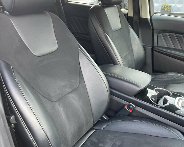 Черный Форд Эдж, объемом двигателя 2.7 л и пробегом 136 тыс. км за 14999 $, фото 3 на Automoto.ua