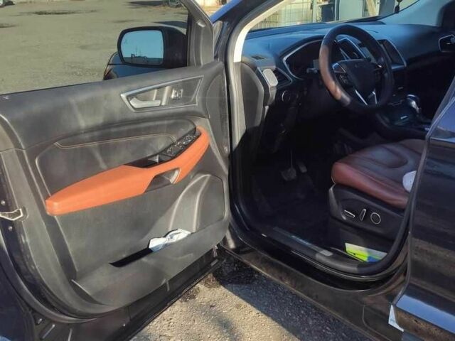 Черный Форд Эдж, объемом двигателя 3.5 л и пробегом 119 тыс. км за 13000 $, фото 4 на Automoto.ua