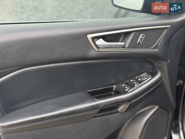 Черный Форд Эдж, объемом двигателя 2 л и пробегом 227 тыс. км за 15800 $, фото 7 на Automoto.ua